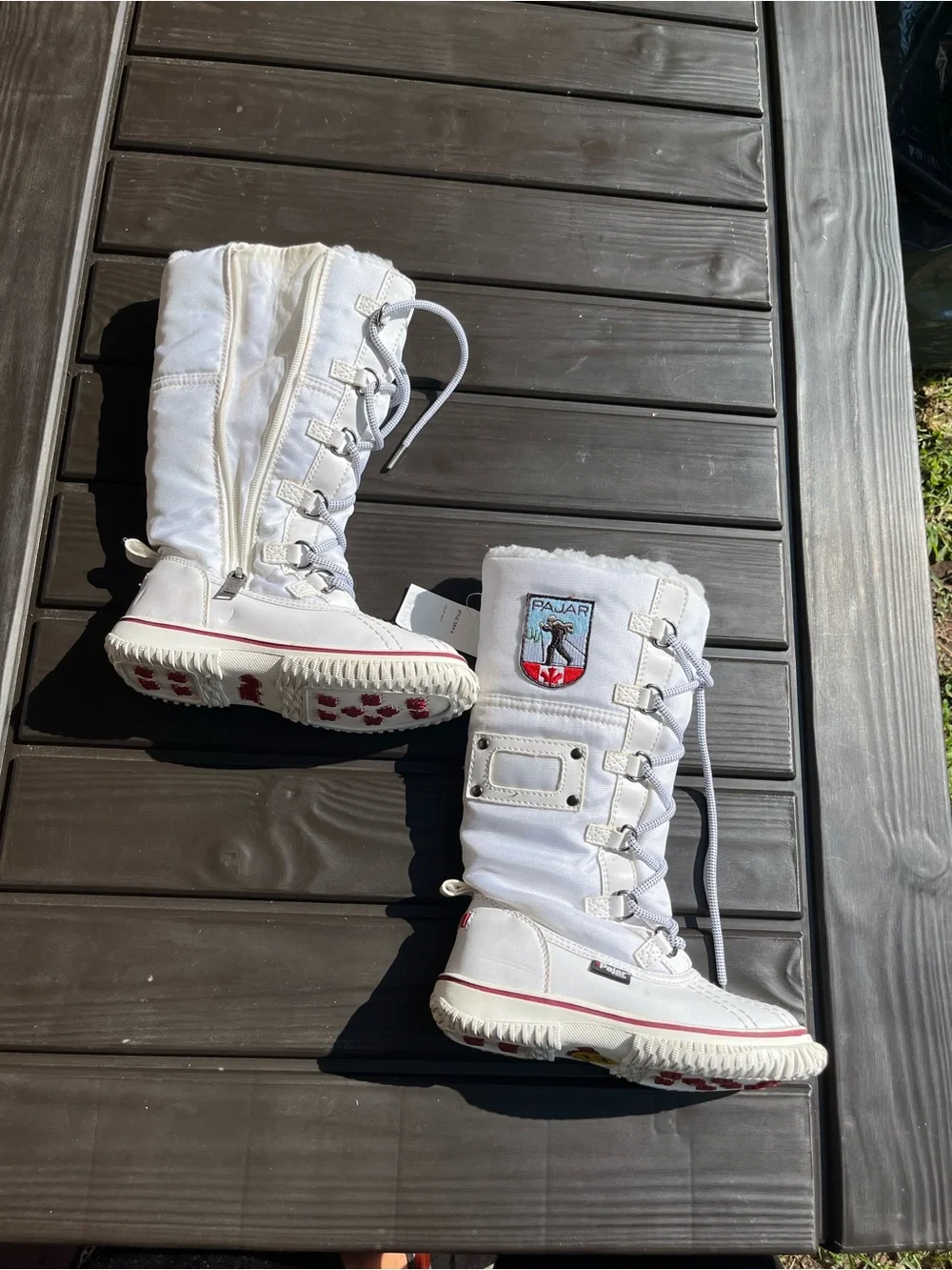 Pajar White Tall Lace-Up Winter Boots with Red Accents unisex big kids sz 13